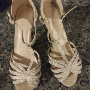 Meet your Posher, Amari